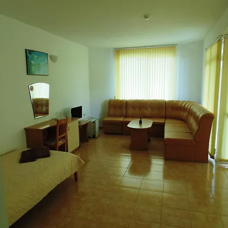 Family Hotel Cristal Hotell